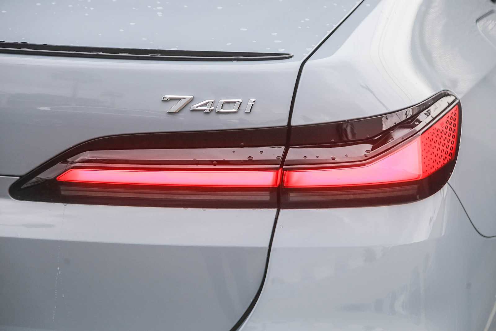 New 2026 BMW 740i image 7