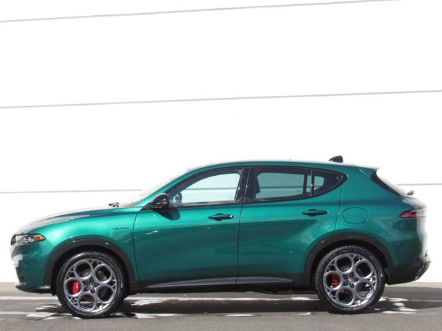 Used 2024 Alfa Romeo Tonale Veloce AWD/4WD image 4