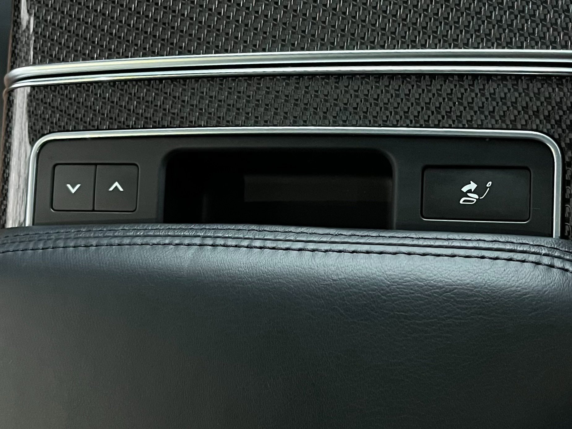 Used 2019 Land Rover Range Rover SV Autobiography Dynamic image 52