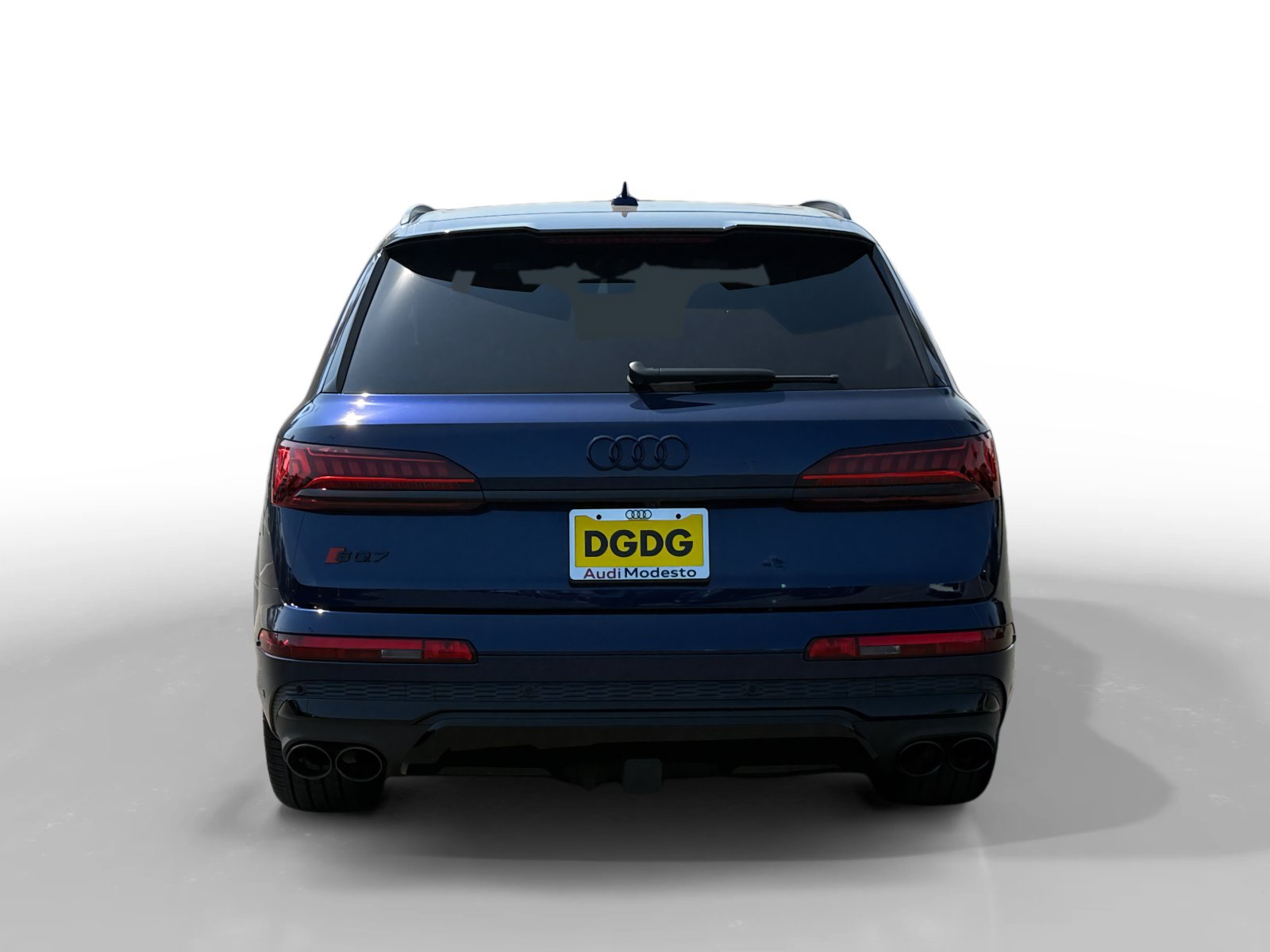 Used 2023 Audi SQ7 Prestige AWD/4WD image 4