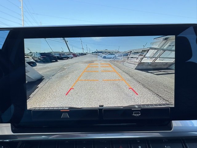 Used 2022 GMC Sierra 1500 Elevation image 12