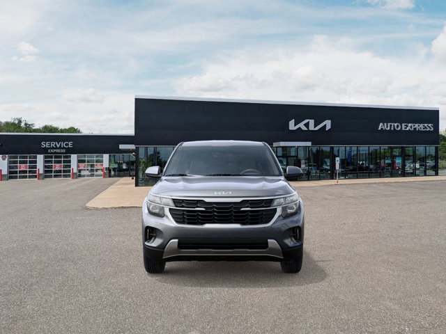 New 2026 Kia Seltos LX image 2