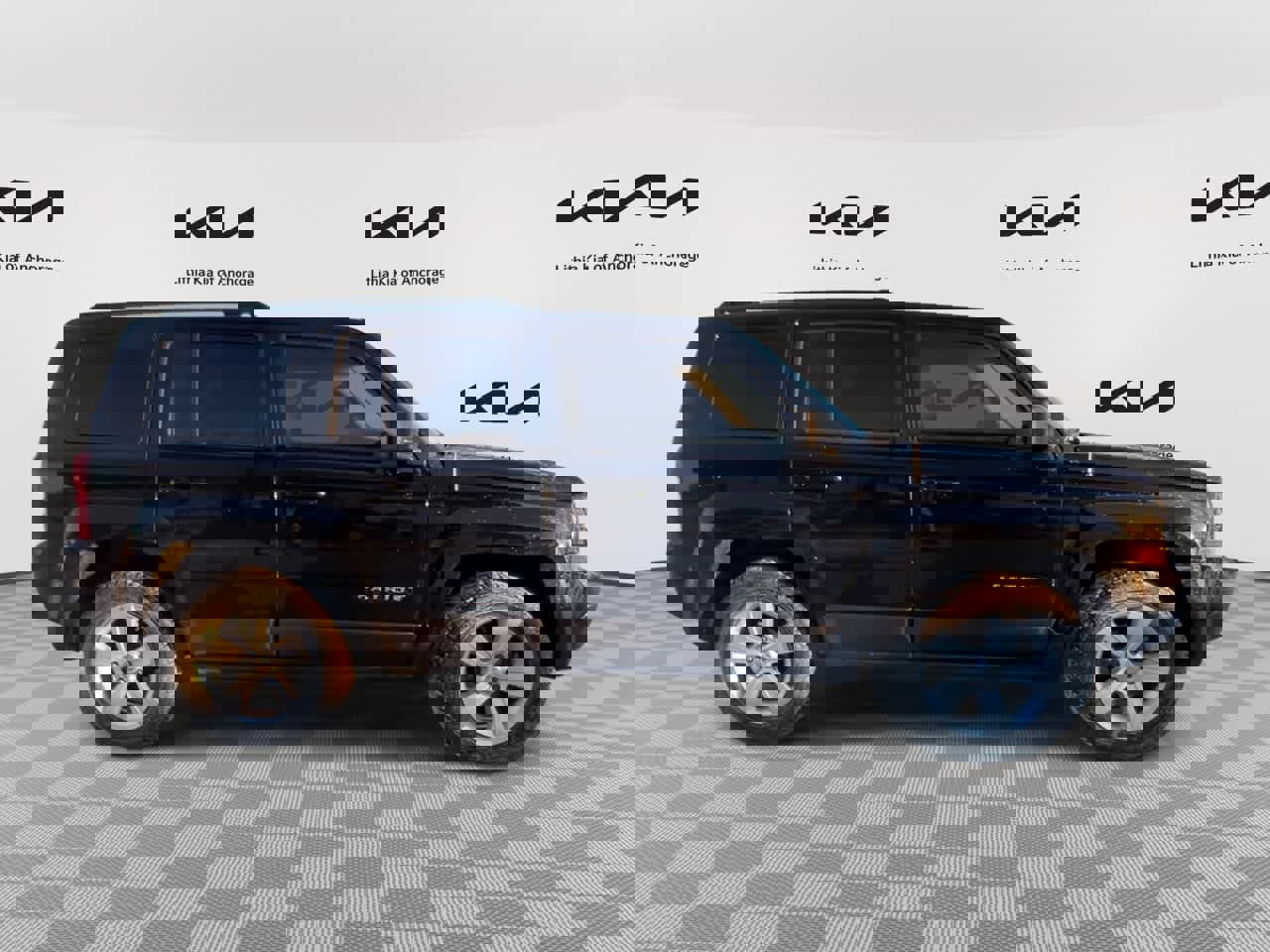 Used 2015 Jeep Patriot Latitude image 9