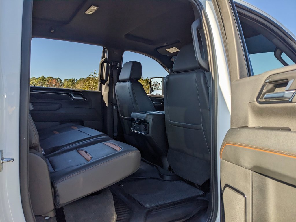 Used 2024 GMC Sierra 2500 AT4 image 47