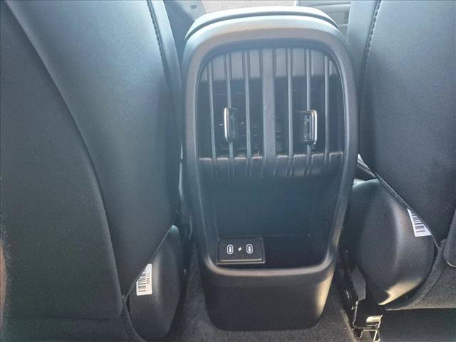 Used 2024 Hyundai Kona Limited FWD image 15
