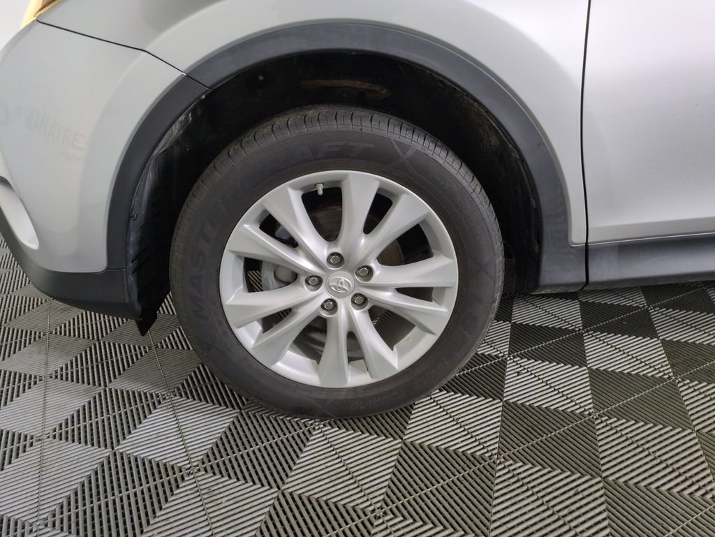 Used 2015 Toyota RAV4 Limited AWD/4WD image 29