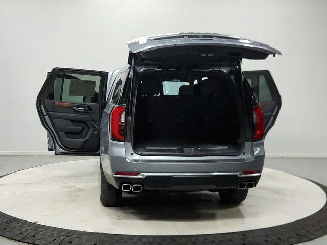 Used 2025 GMC Yukon Denali RWD image 15