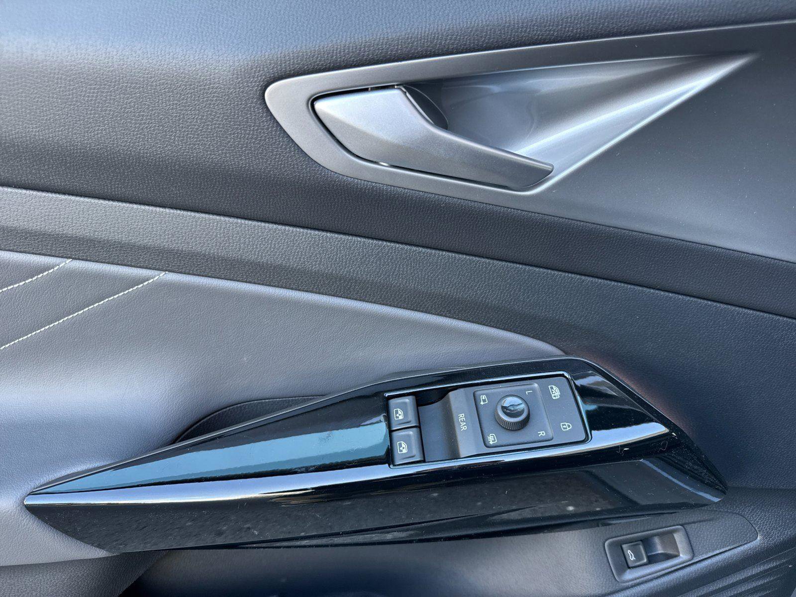 New 2026 Volkswagen ID.4 Pro S Plus AWD/4WD image 10