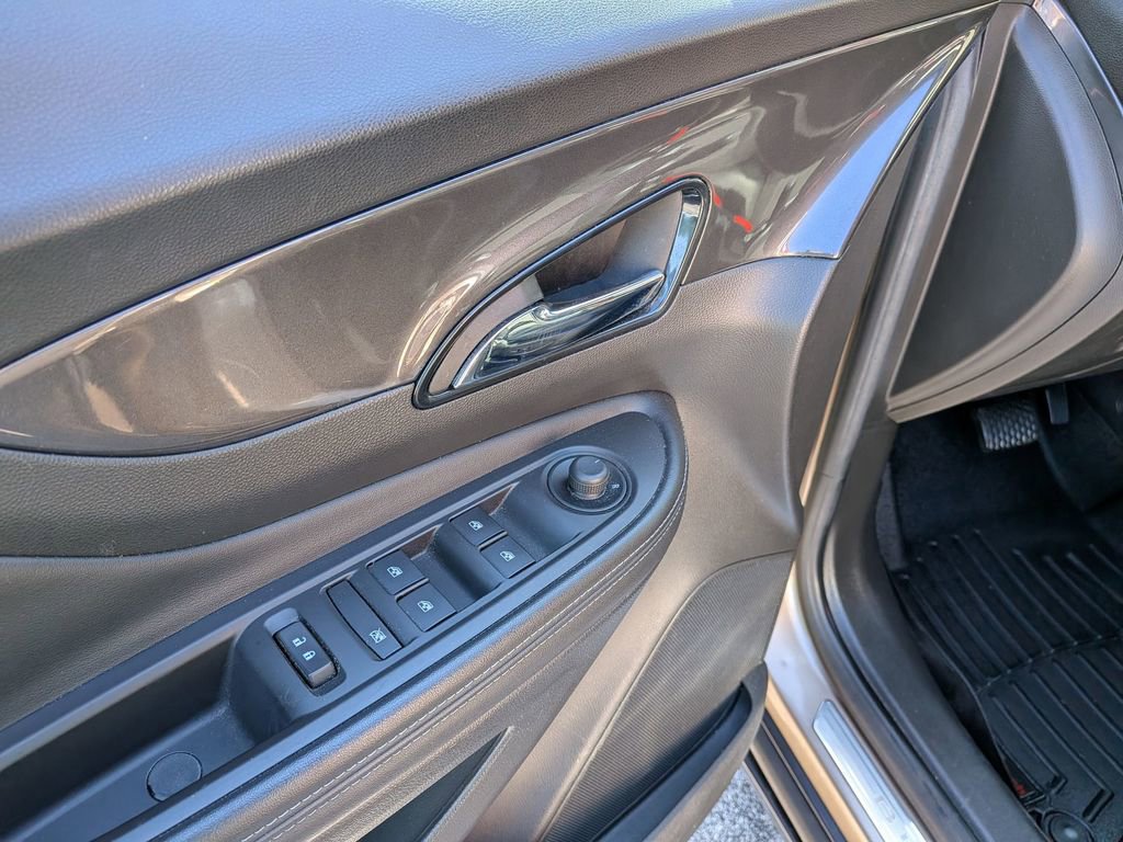 Used 2018 Buick Encore Preferred image 11
