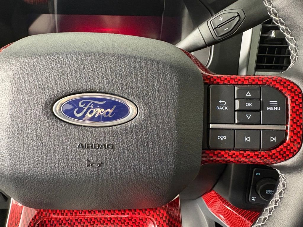 New 2025 Ford F250 Lariat w/ Lariat Ultimate Package AWD/4WD image 28