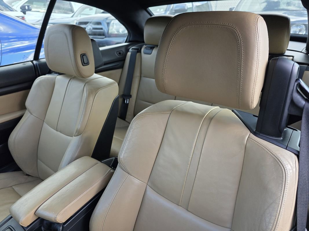 Used 2013 BMW M3 Convertible image 17