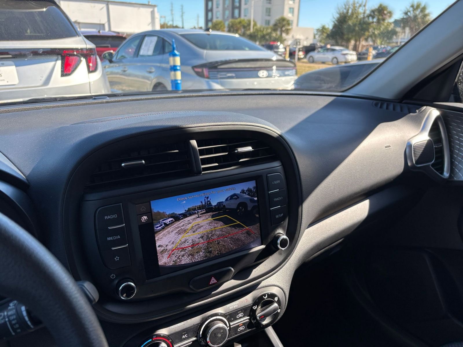 Used 2025 Kia Soul LX w/ LX Technology Package image 20