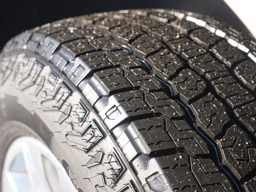 Used 2021 Chevrolet Silverado 1500 LTZ image 35