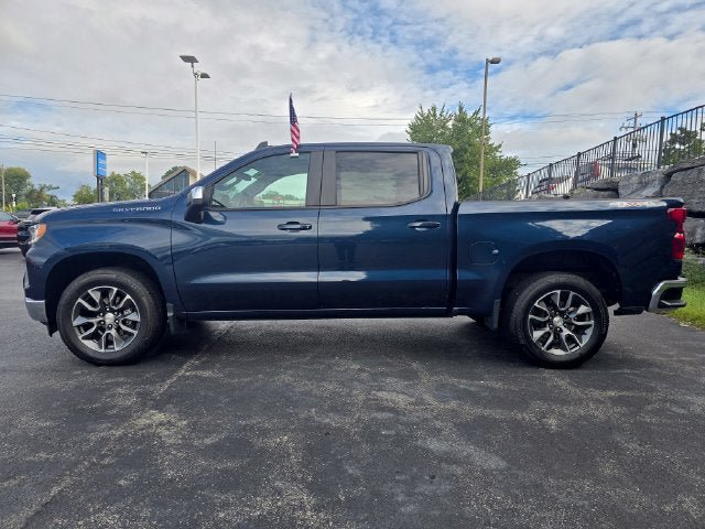 Used 2023 Chevrolet Silverado 1500 LT AWD/4WD image 8