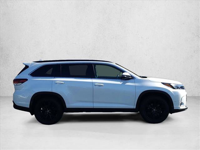 Certified 2019 Toyota Highlander SE AWD/4WD image 4