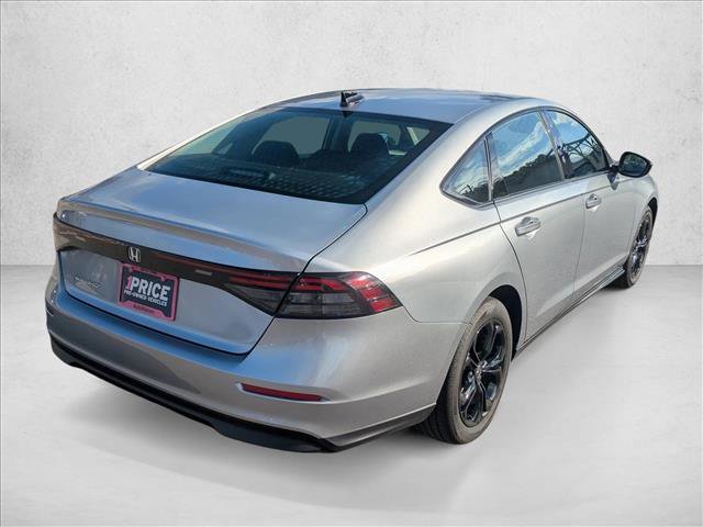 Used 2025 Honda Accord SE image 5