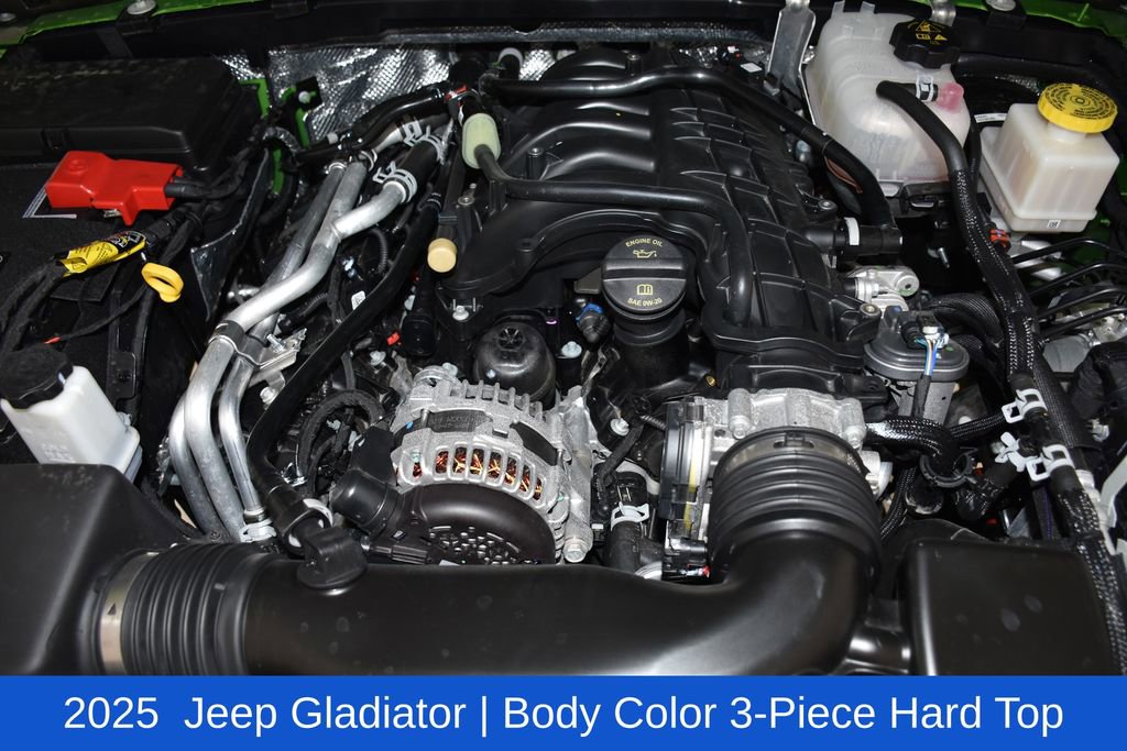 Used 2025 Jeep Gladiator Sport image 7