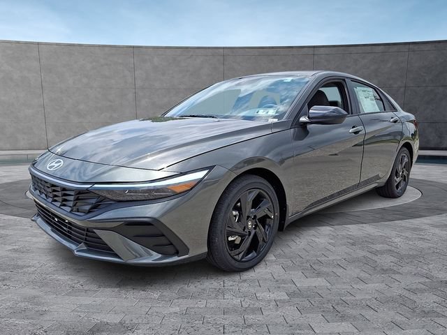 New 2026 Hyundai Elantra Sport FWD video 3