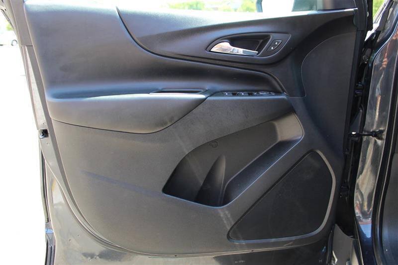 Used 2023 Chevrolet Equinox LT AWD/4WD image 12