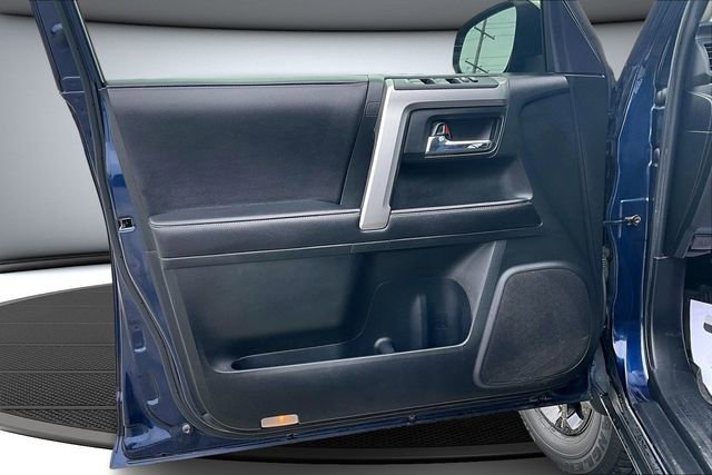 Used 2017 Toyota 4Runner SR5 Premium AWD/4WD image 19