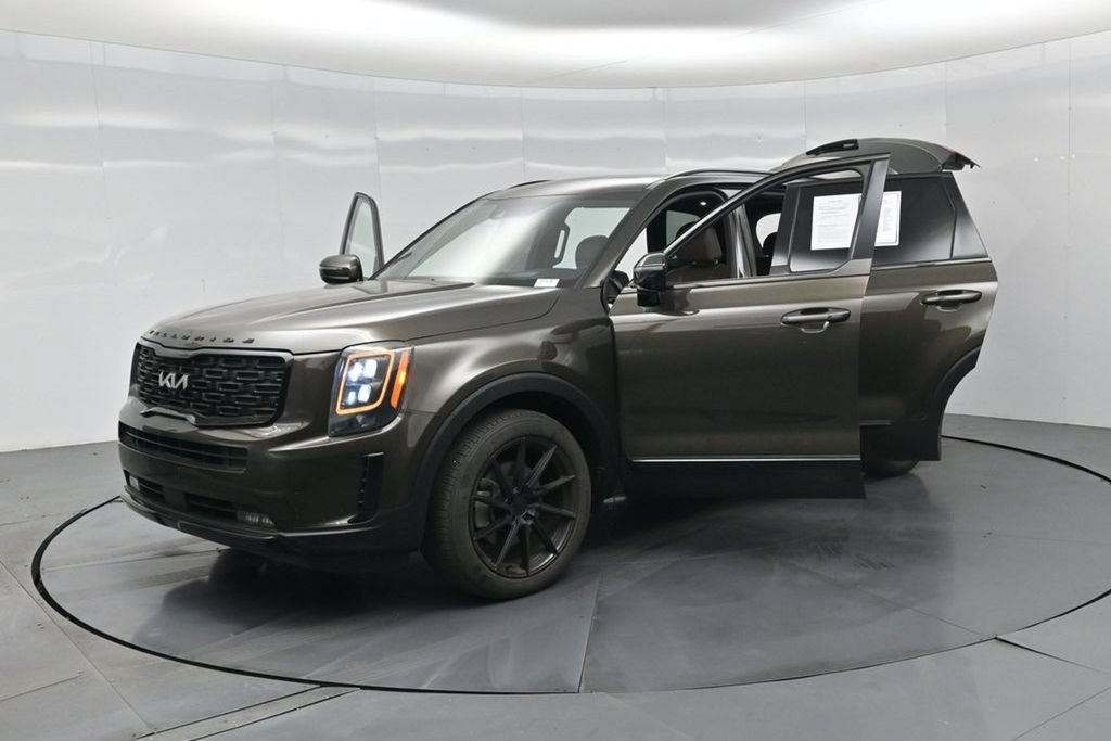 Used 2022 Kia Telluride SX w/ SX Prestige Package AWD/4WD image 32