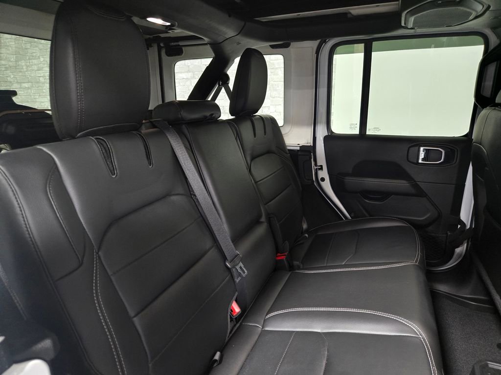 Used 2023 Jeep Wrangler Unlimited Sahara w/ Cold Weather Group AWD/4WD image 53