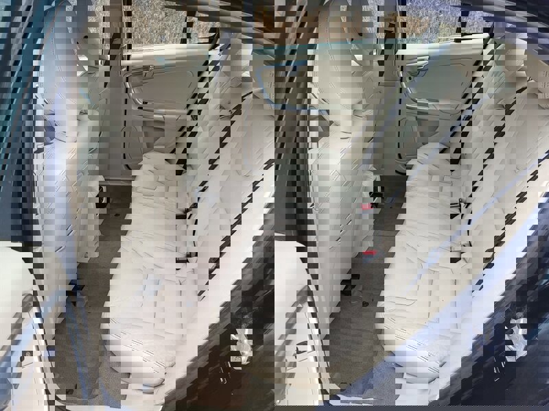 Used 2015 Volvo S60 T5 Premier image 14