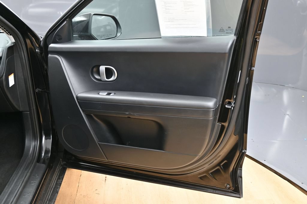 Used 2022 Hyundai Ioniq 5 SE w/ Cargo Package RWD image 27