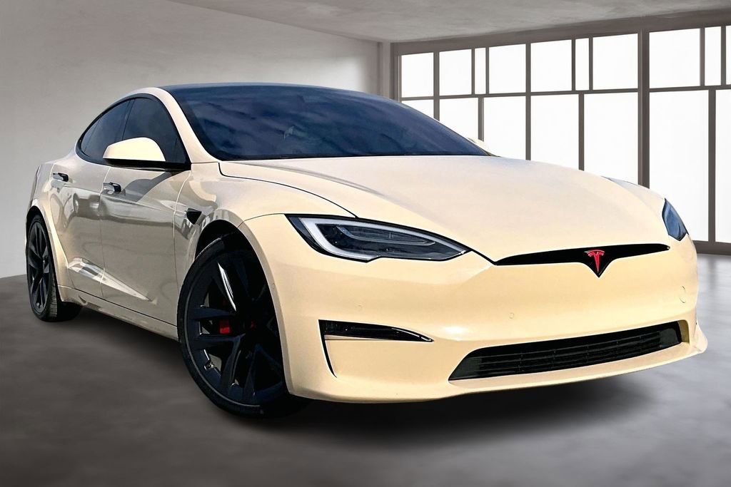 Used 2022 Tesla Model S image 3