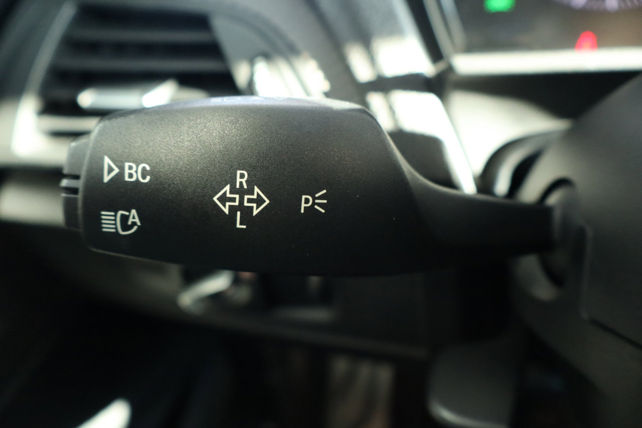 Used 2017 BMW M2 image 27