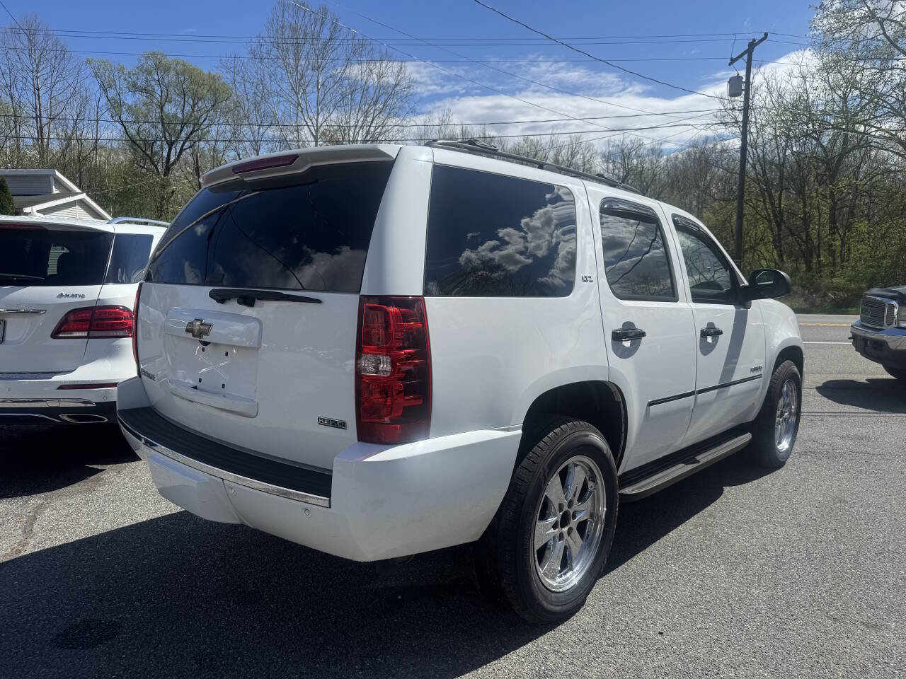 Used 2010 Chevrolet Tahoe LTZ AWD/4WD image 7