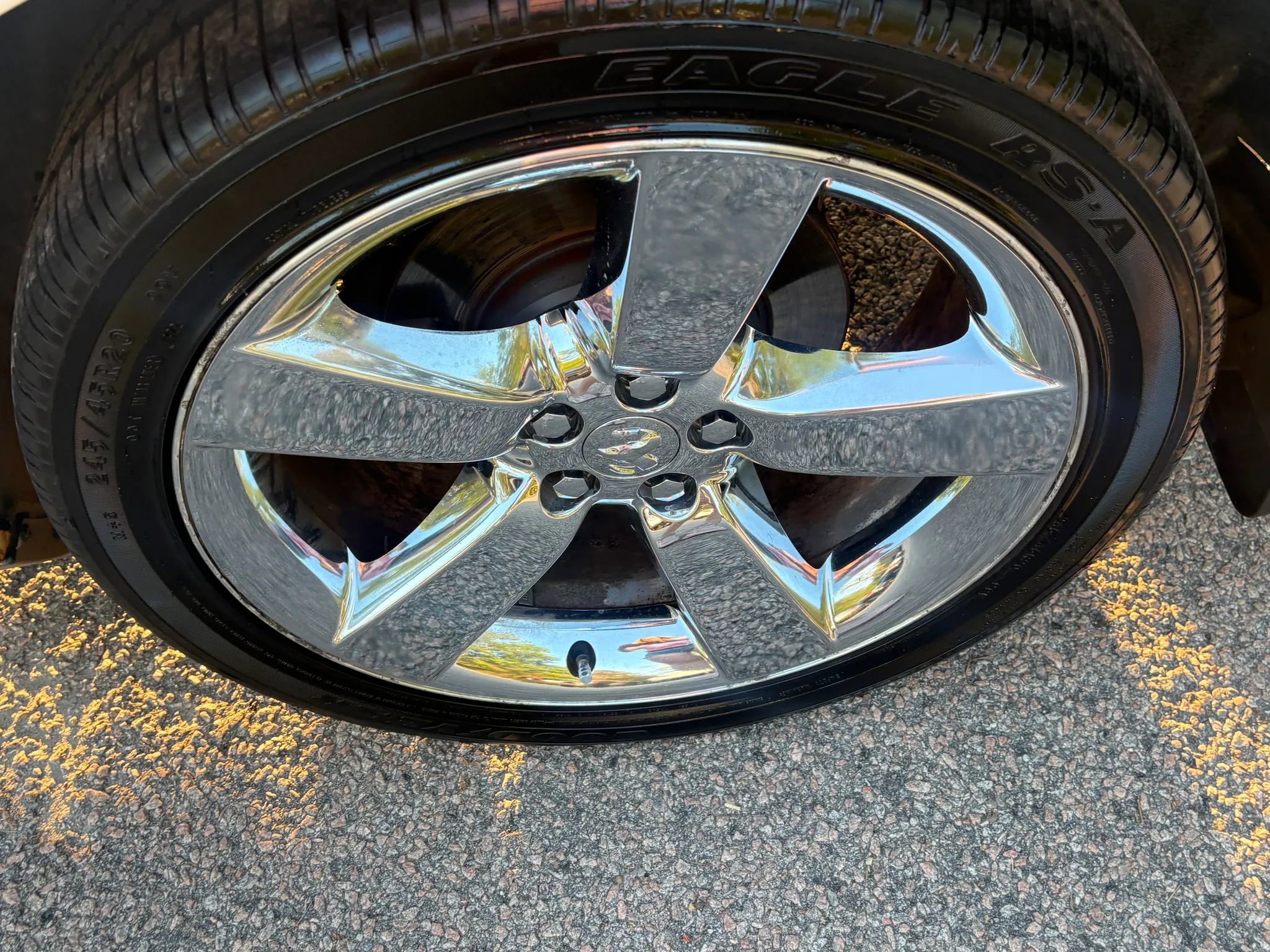 Used 2010 Dodge Challenger R/T RWD image 39