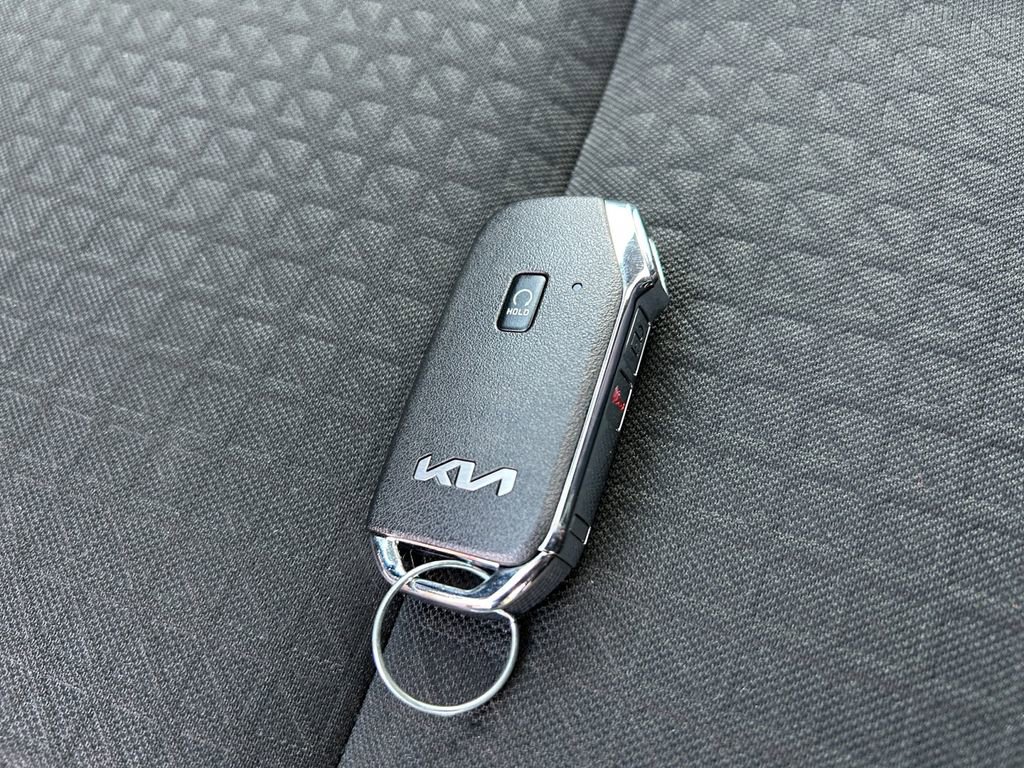 Used 2023 Kia Soul GT-Line image 34