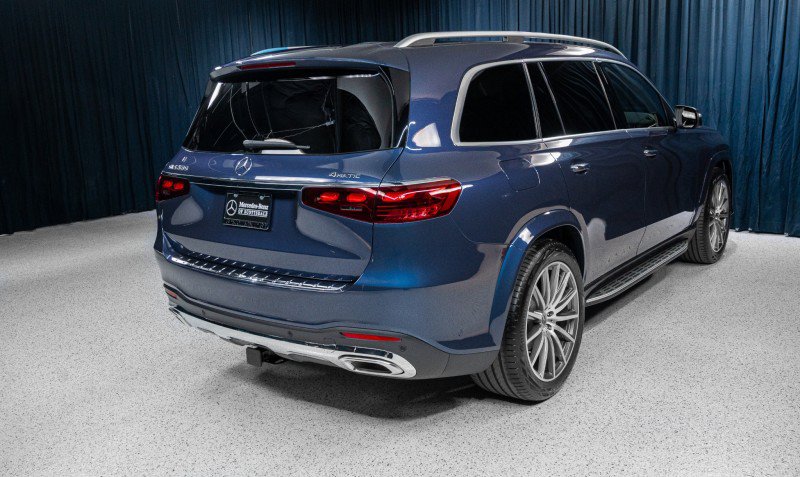 New 2026 Mercedes-Benz GLS 580 4MATIC image 5