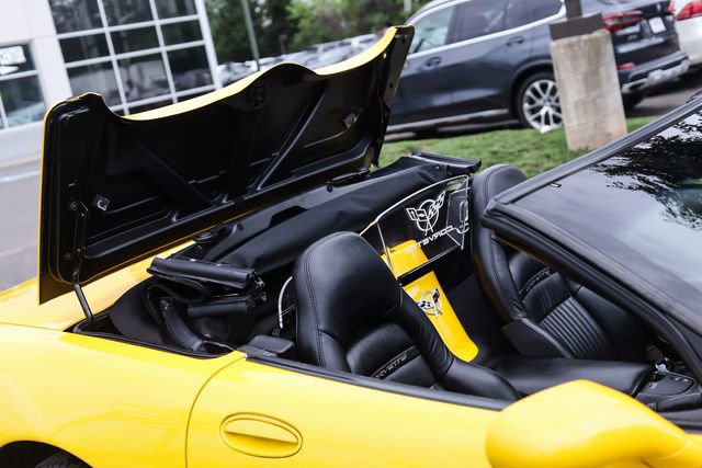 Used 2003 Chevrolet Corvette Convertible w/ Preferred Equipment Group1 RWD image 37