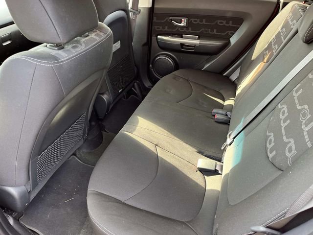 Used 2012 Kia Soul + w/ Audio Pkg image 17