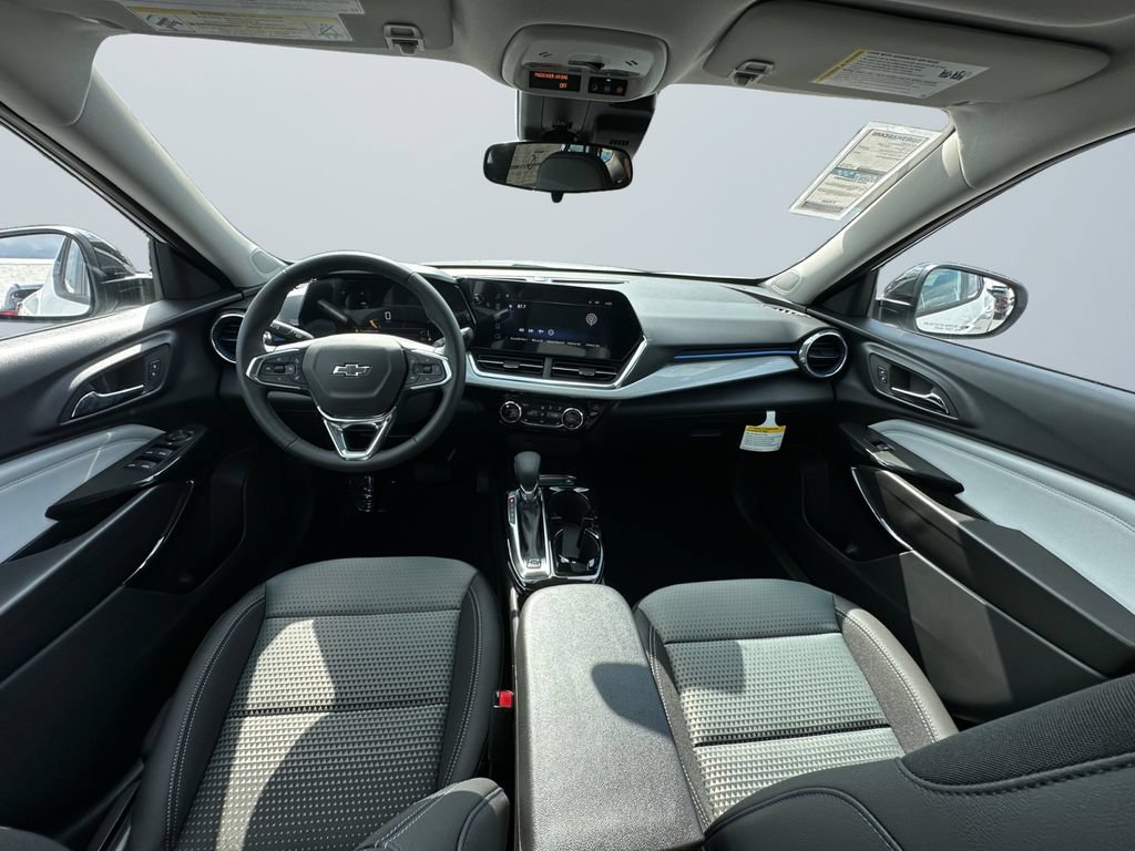 New 2026 Chevrolet Trax LT w/ Driver Confidence Package FWD image 10