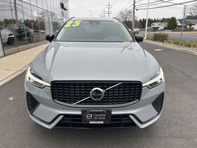 Certified 2025 Volvo XC60 B5 Plus image 7