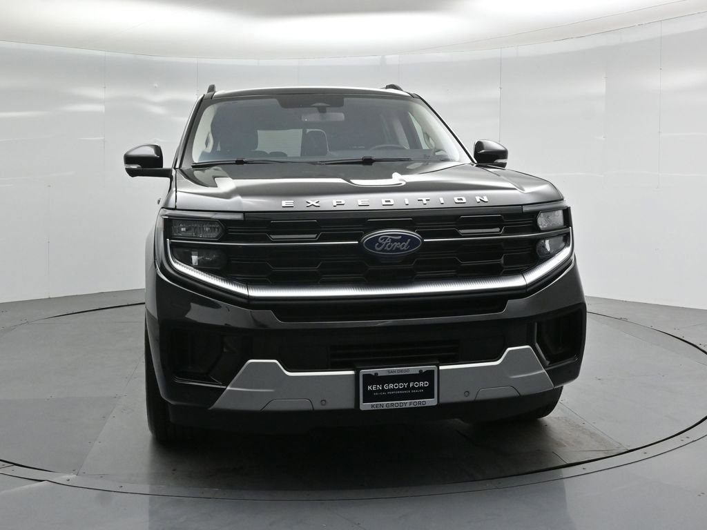 Certified 2025 Ford Expedition Platinum image 54