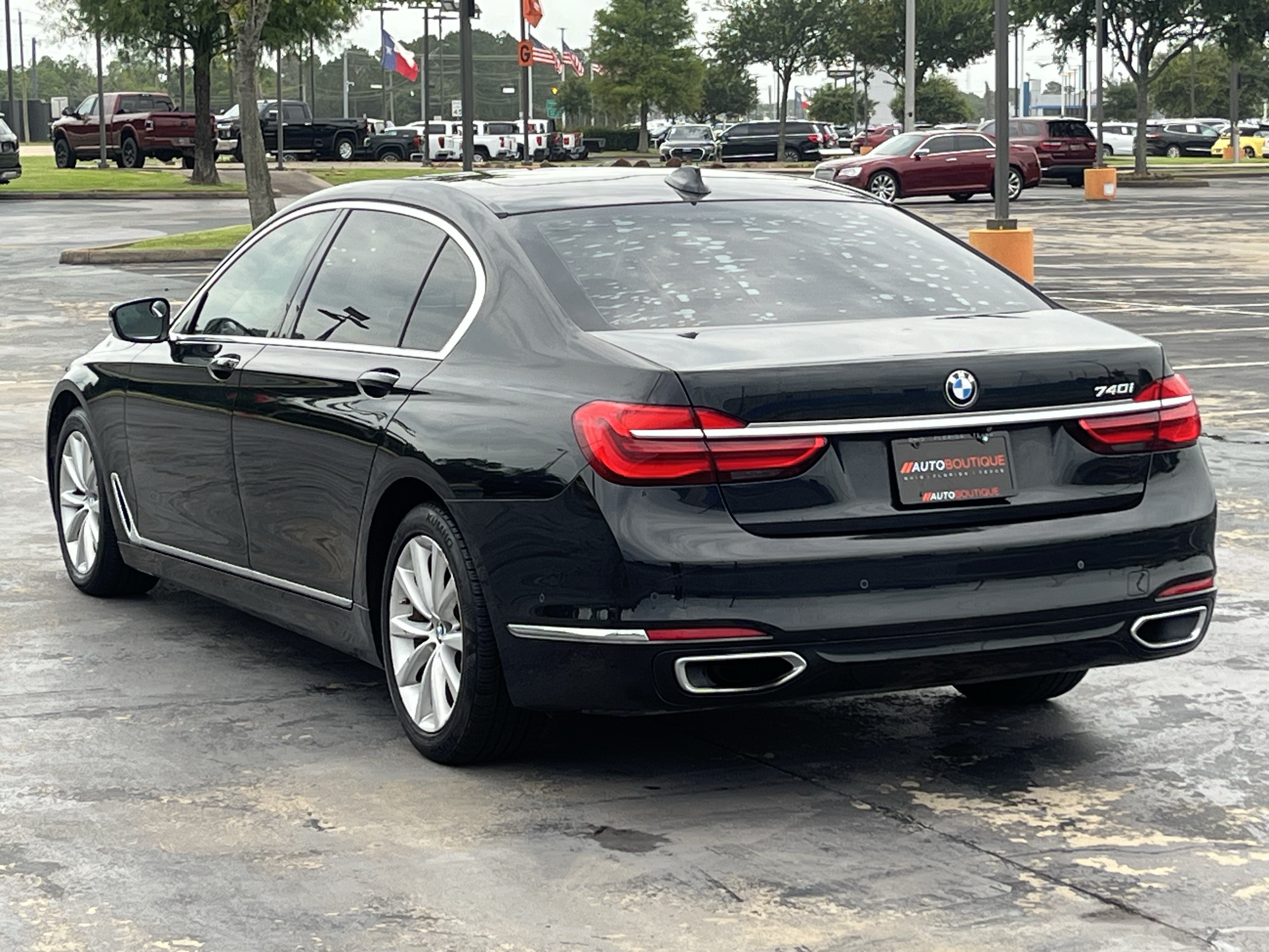Used 2018 BMW 740i RWD image 9