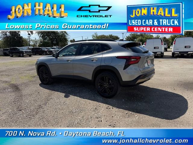 Used 2024 Chevrolet Trax ACTIV w/ Sunroof Package FWD image 7