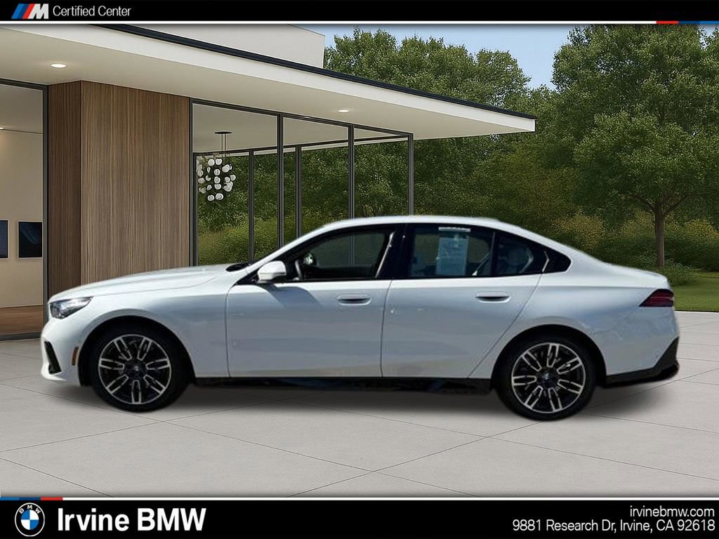 Used 2025 BMW 530i w/ M Sport Package image 13