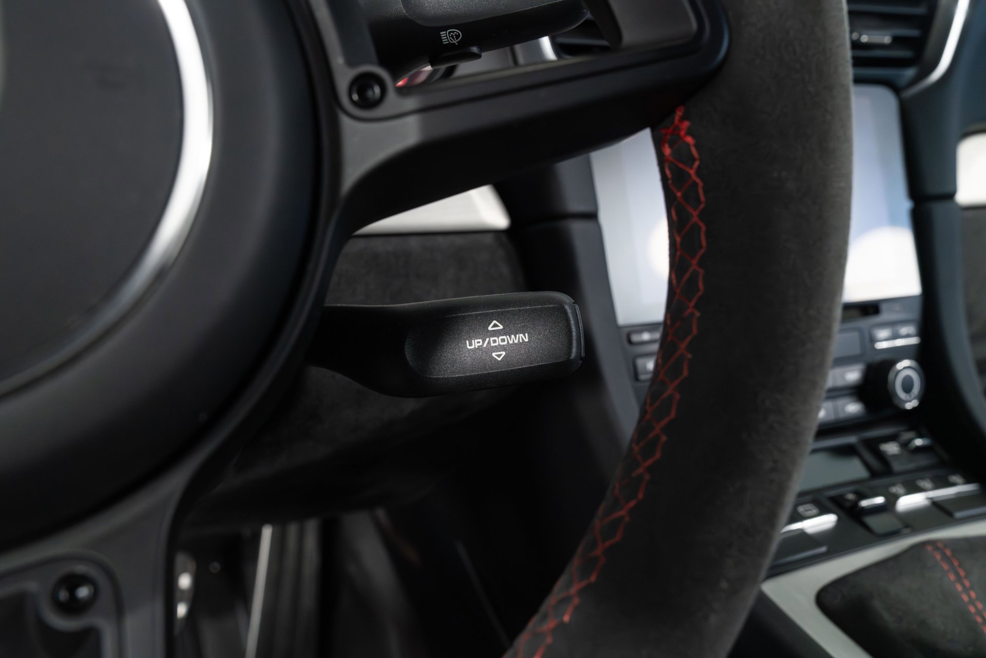 Used 2018 Porsche 911 GT3 RWD image 26