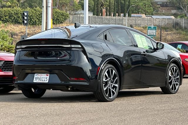 Used 2024 Toyota Prius Prime SE image 5