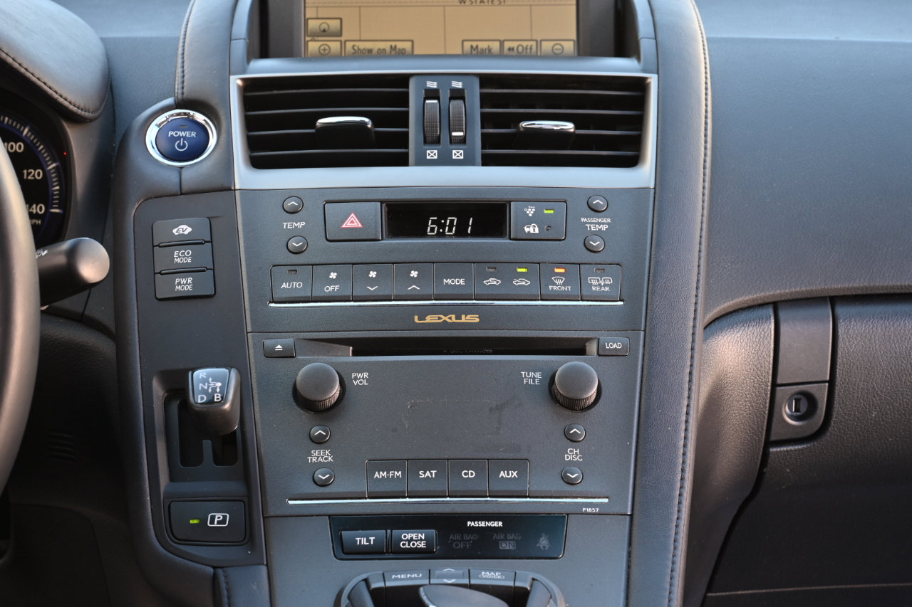 Used 2010 Lexus HS 250h Premium image 35