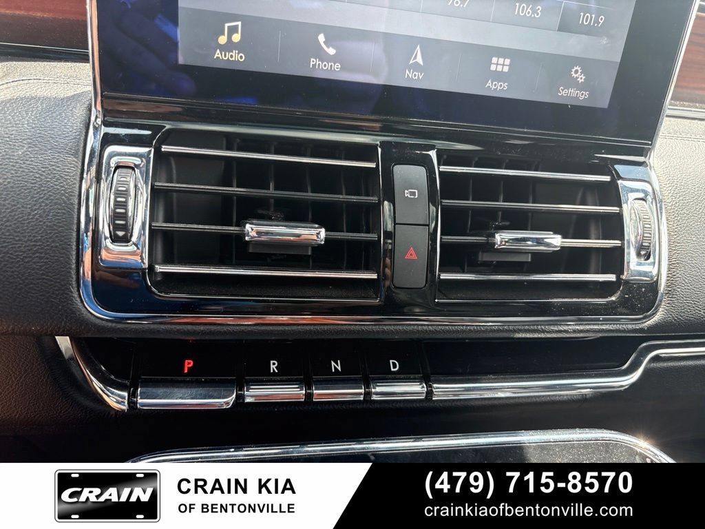 Used 2018 Lincoln Navigator L Reserve AWD/4WD image 19