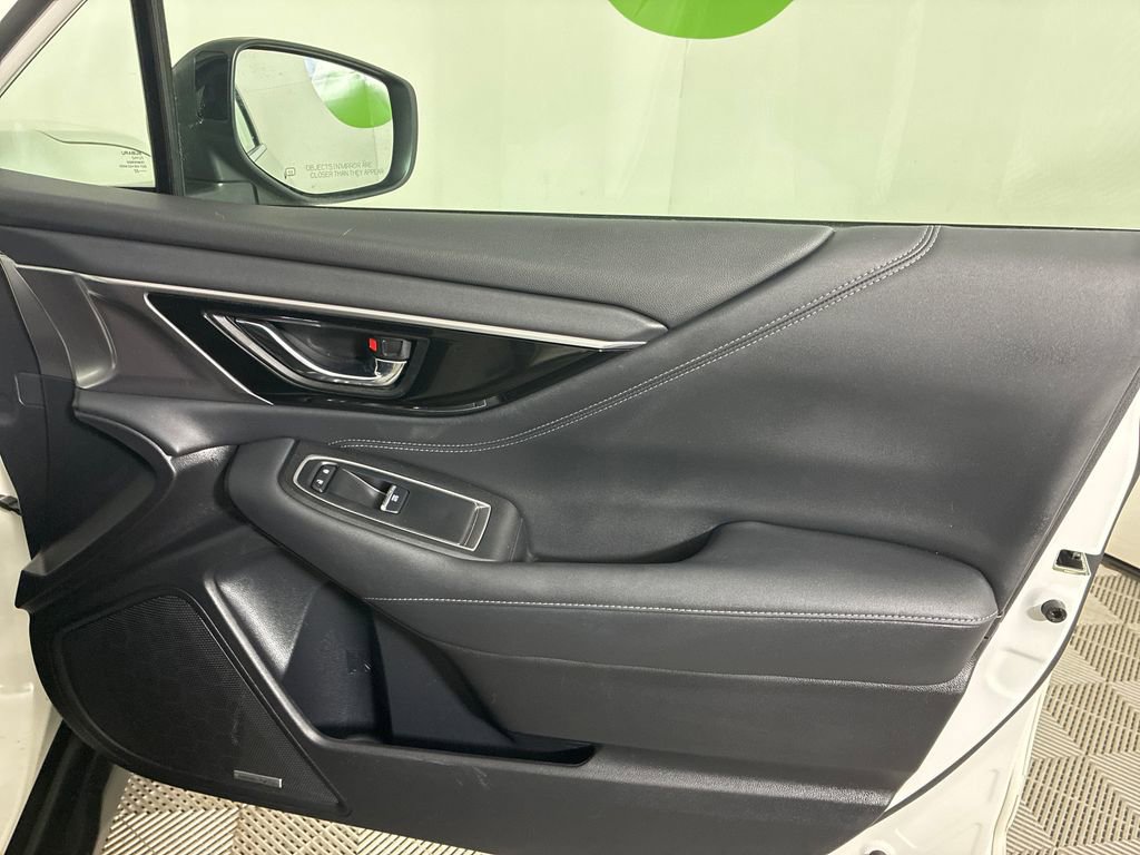 Used 2023 Subaru Outback Limited XT AWD/4WD image 32