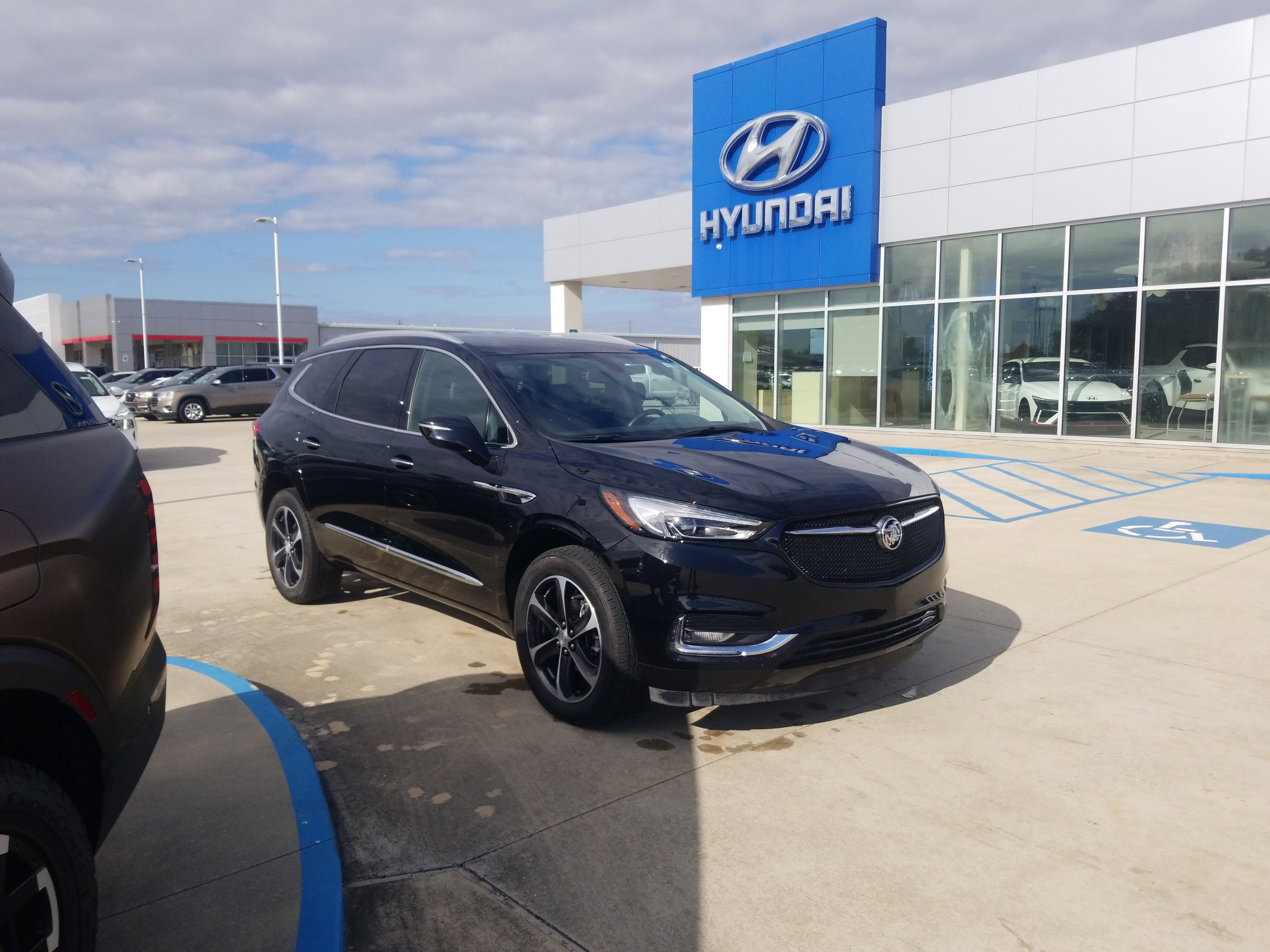 Used 2021 Buick Enclave Essence w/ Sport Touring Edition