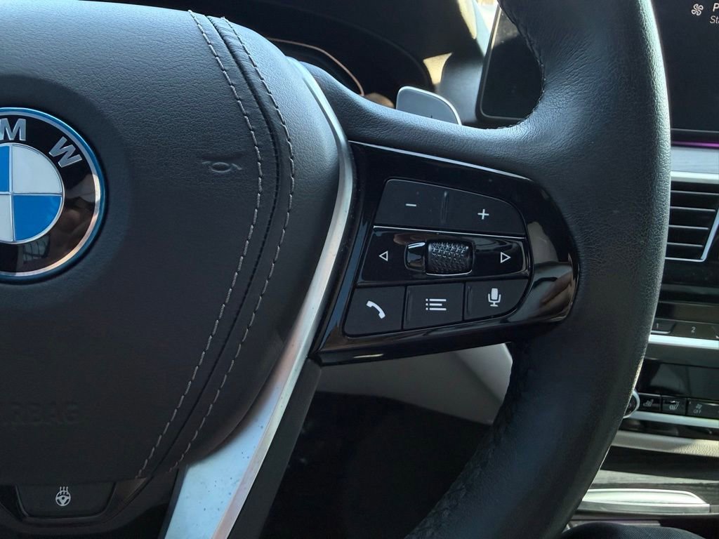 Used 2023 BMW 530e w/ Premium Package RWD image 26
