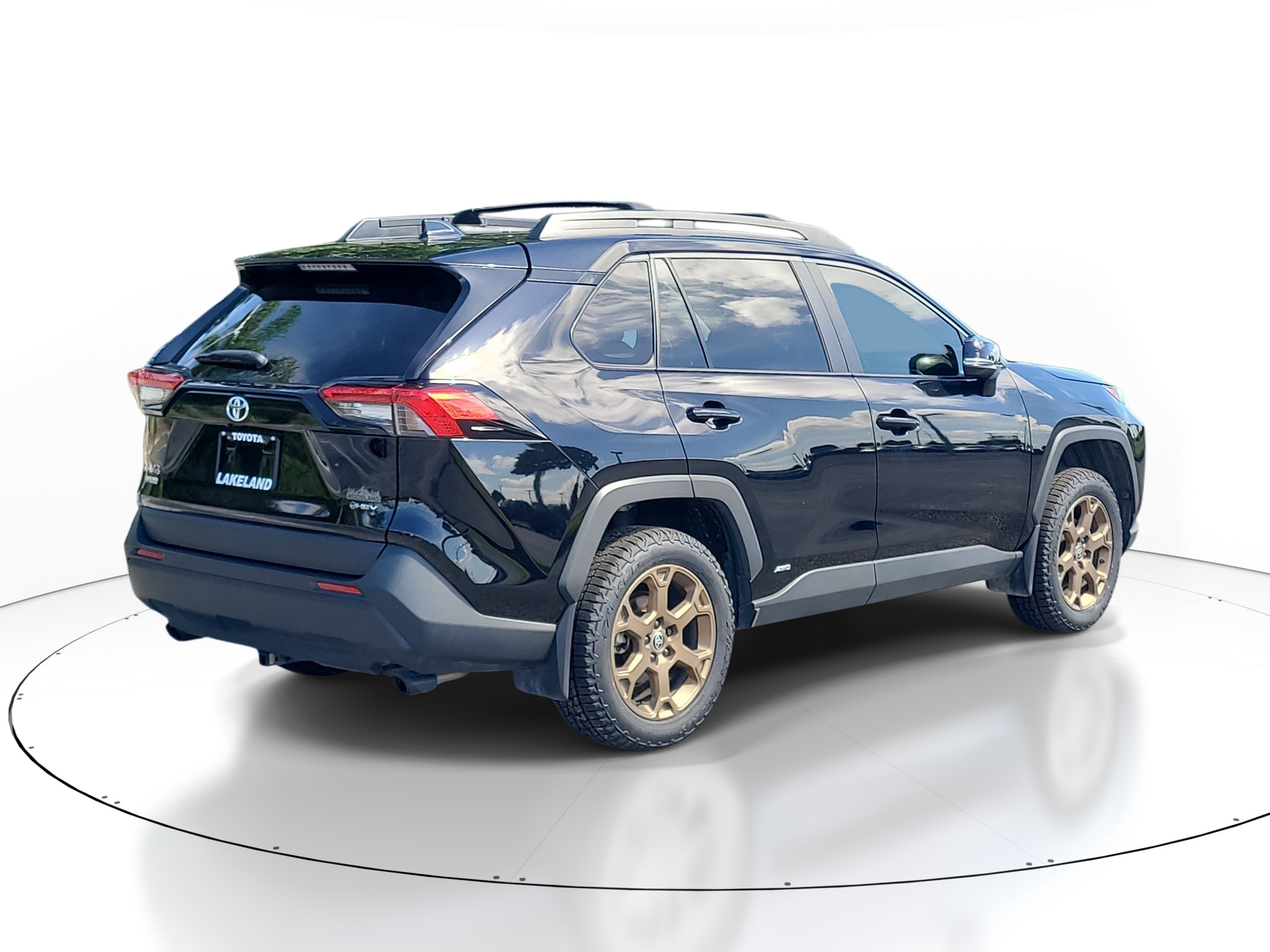 Certified 2025 Toyota RAV4 Woodland Edition AWD/4WD image 7